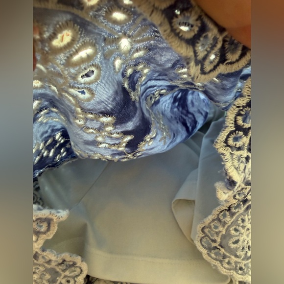 Kendall & Kylie Blue & White Tie Dye Boho Embroidered Shorts Medium - Picture 9 of 9